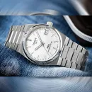 Женские часы Tissot PRX T137.207.11.111.00 35 mm